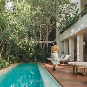 Lucky Duck Dt **** Tulum